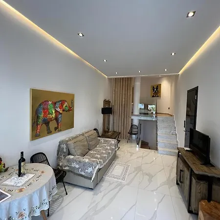 Kali Lux Duplex Apartment